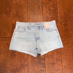 NWT Madewell Relaxed Denim Shorts in Cedarcroft Wash